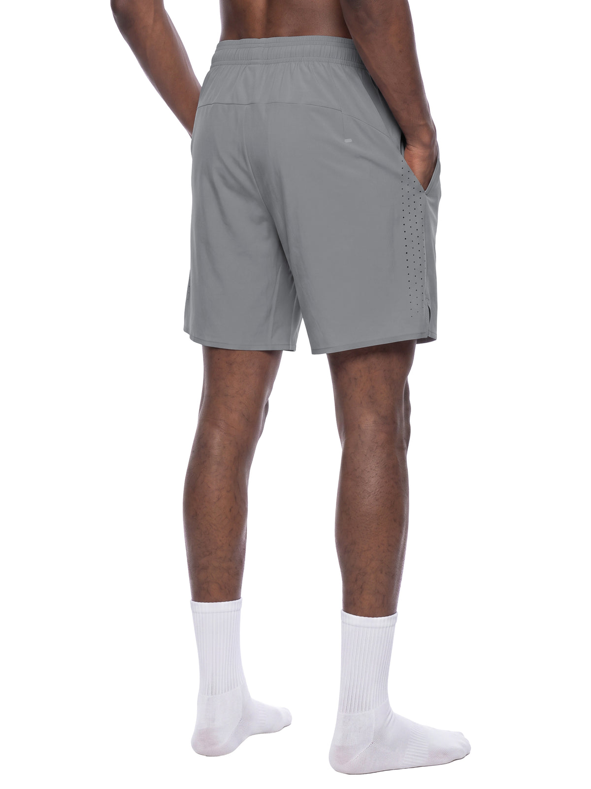 MEN'S REGULAR FIT PERFORMANCE SHORTS